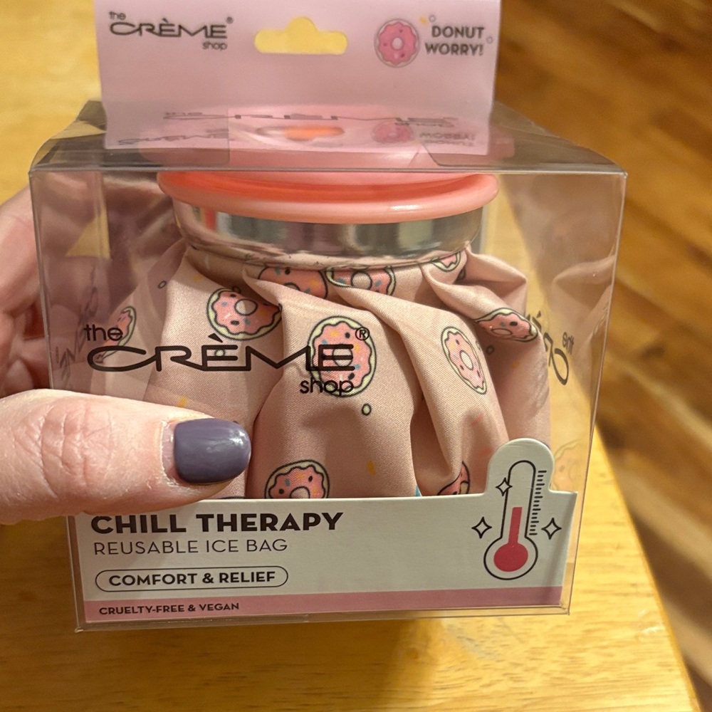 The Crème Shop Pink Chill Therapy Reusable Ice Bag - Picture 4 of 4